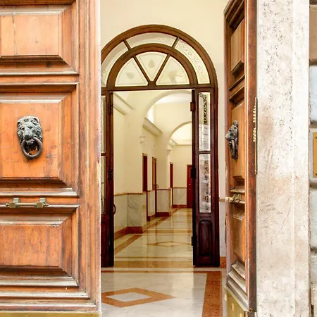 Апартаменты B5 Vatican *